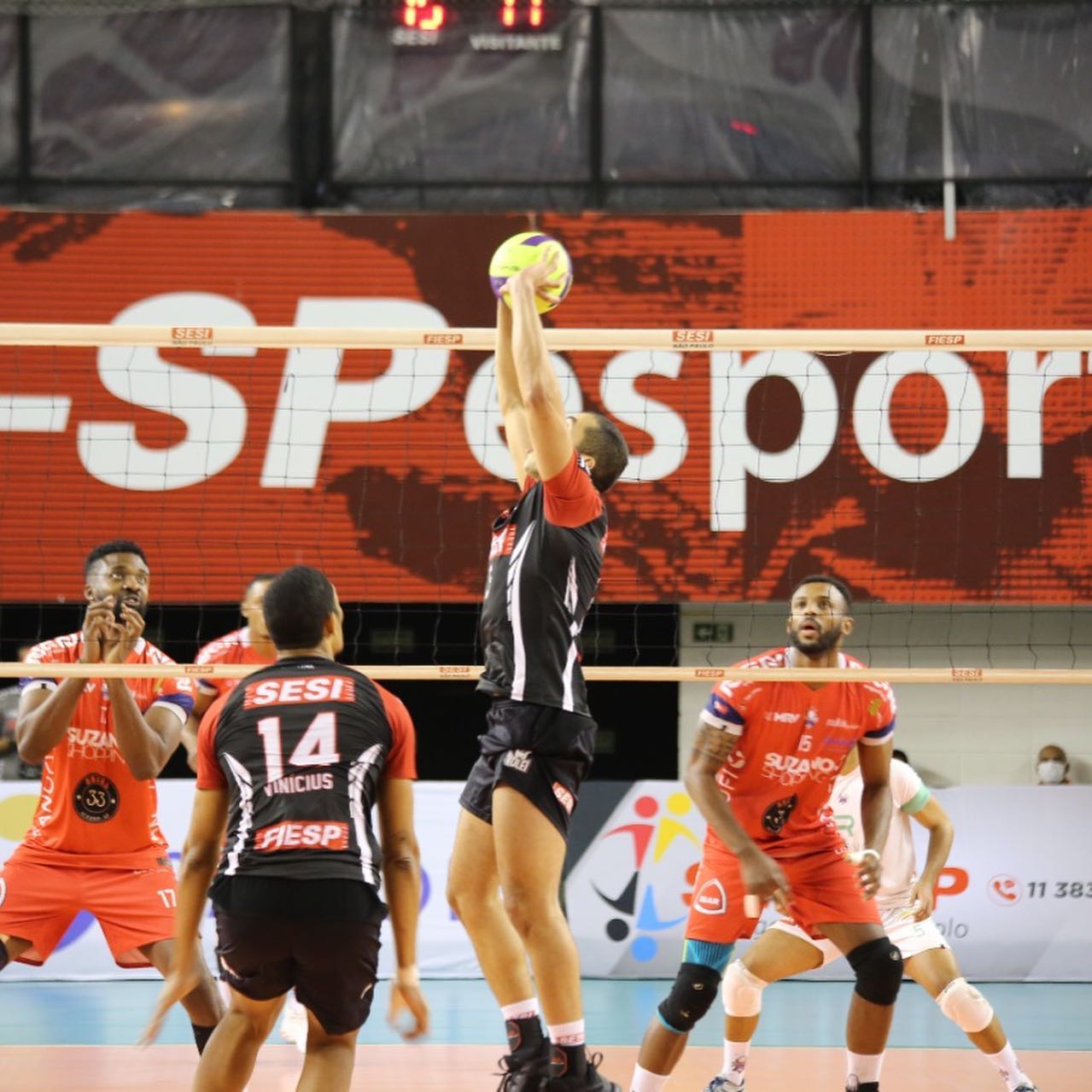 Sesi SP vence mais uma partida no Paulista de Vôlei Masculino