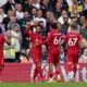 Liverpool bate Leeds, com direito à 100° gol de Salah, na Premier League