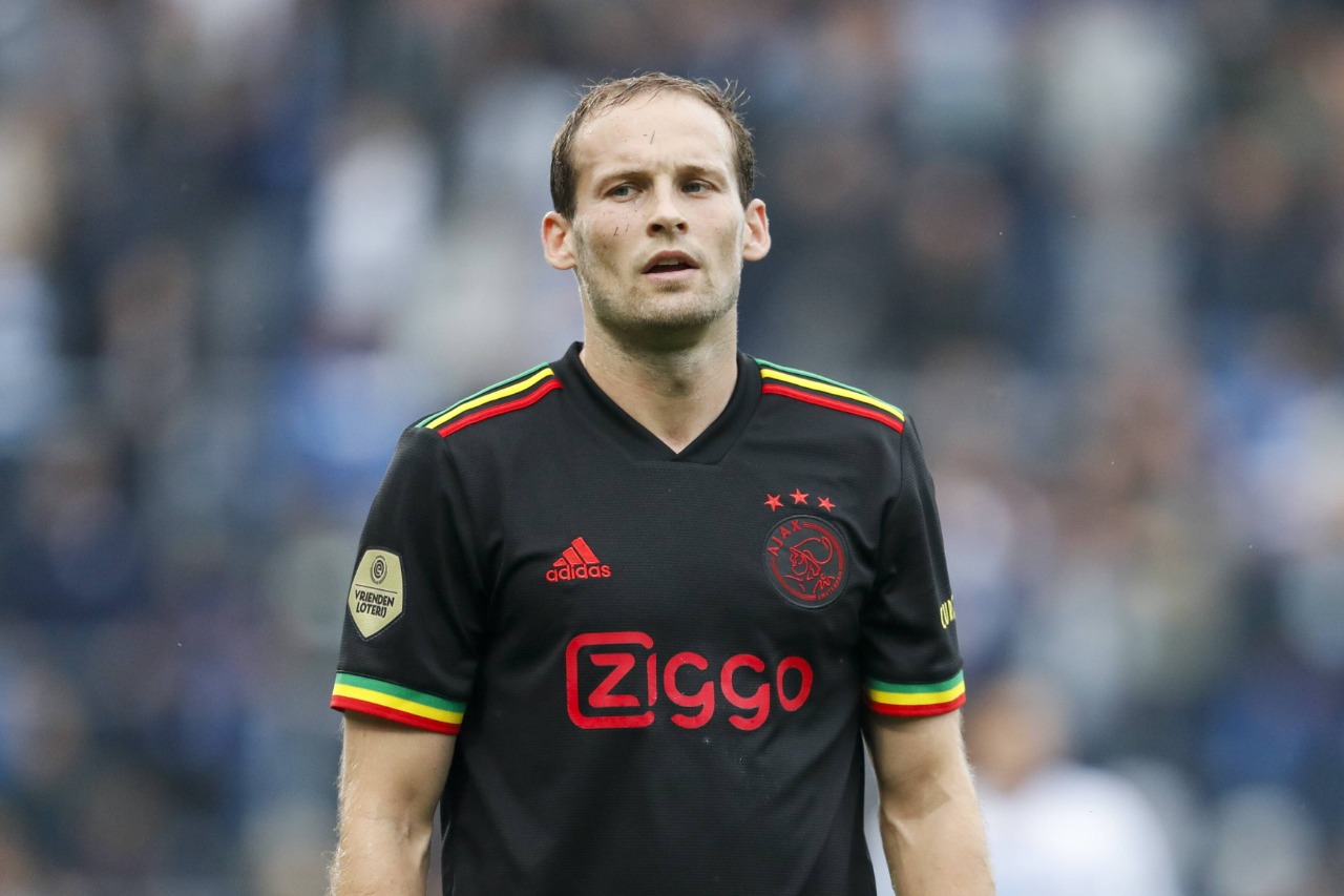 Uefa exige mudança no uniforme do Ajax