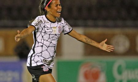 Vic Albuquerque comemora gol marcado contra a Ferroviária. Foto: Celio Messias / Agência Corinthians.