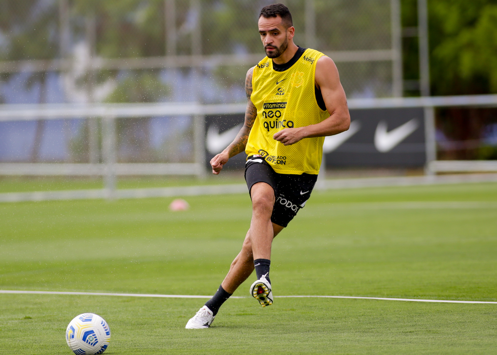 Renato Augusto em treino do Corinthians