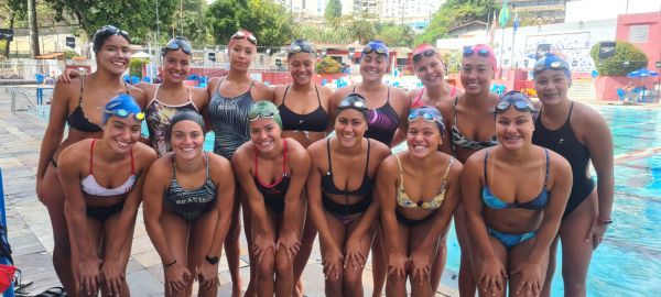 Seleção brasileira júnior de nado artístico inicia preparação para torneios continentais na Bolívia e Colômbia