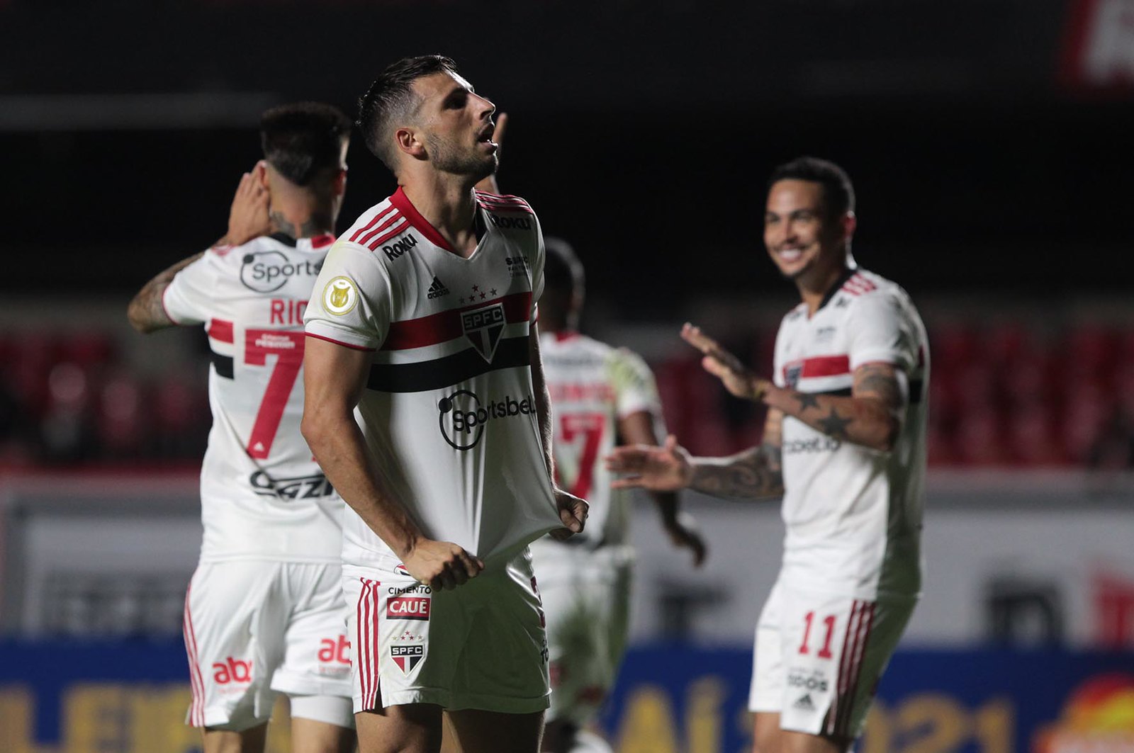 Autor do gol contra o Santos, Calleri ressalta: 'estamos fazendo o melhor pelo São Paulo'