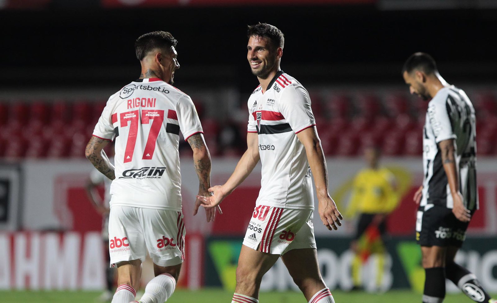 Calleri e Rigoni têm sido fundamentais em participações de gols do São Paulo no Brasileirão