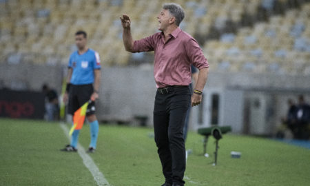 Renato Gaúcho durante jogo contra o Cuiabá
