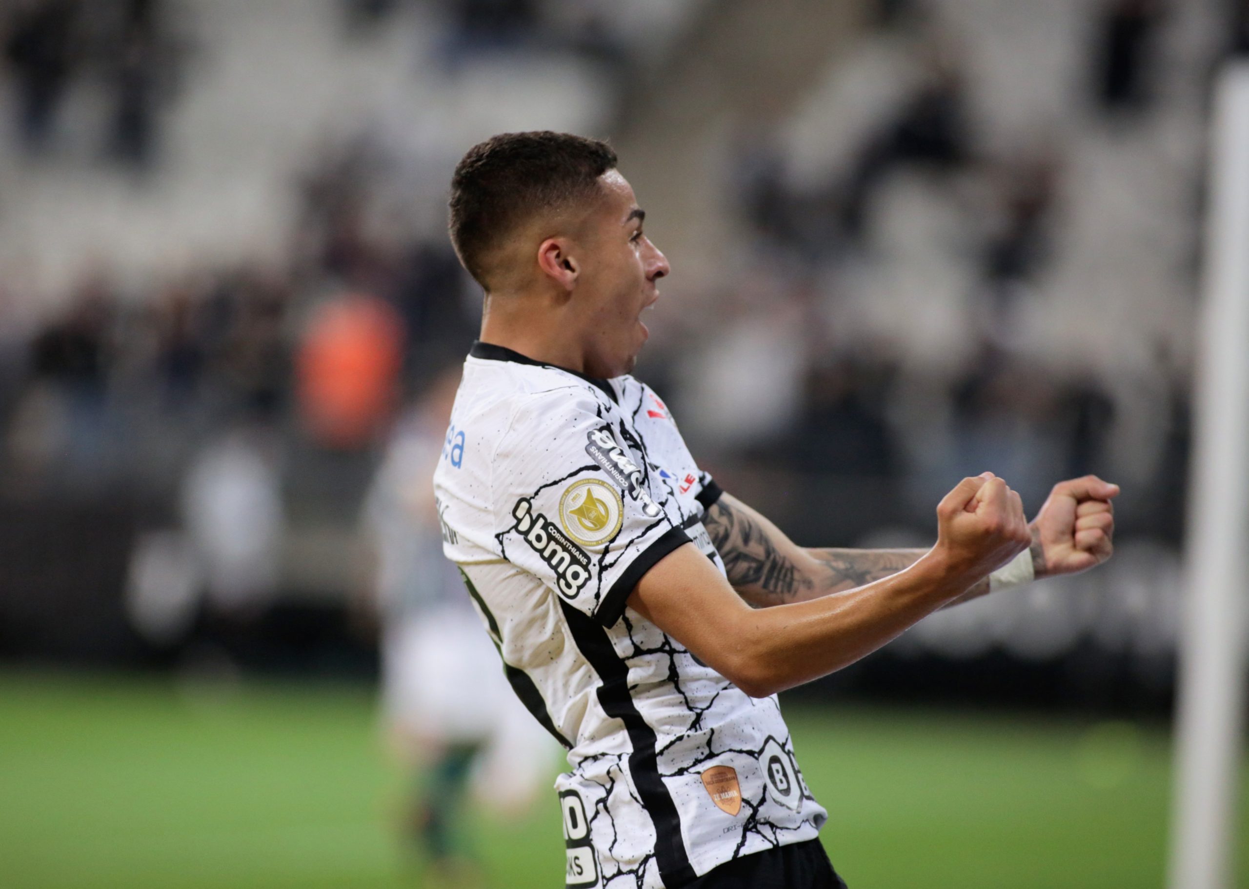 Gabriel Pereira comemora gol marcada em partida contra o Fluminense. Foto: Rodrigo Coca / Agência Corinthians.
