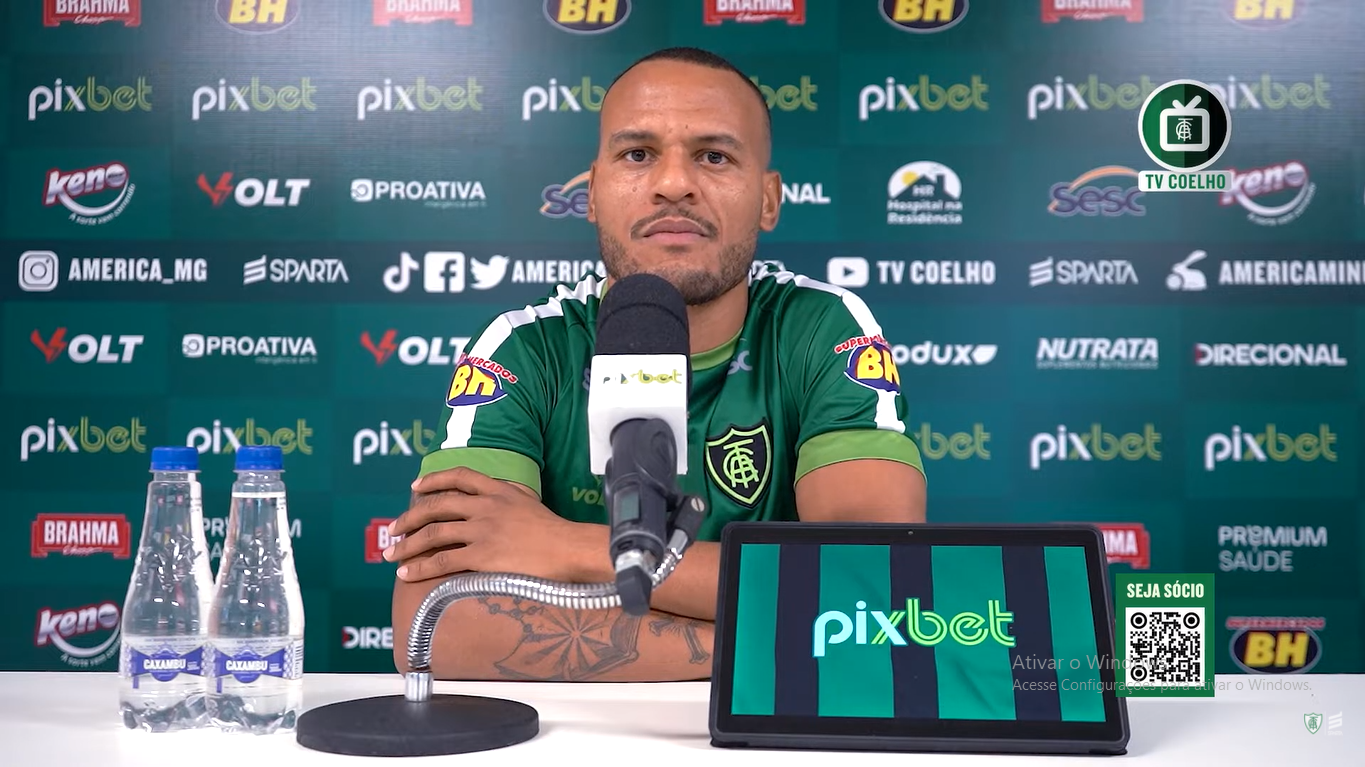 Patric fala sobre chegada de Marquinhos Santos no América-MG: 'Já trabalhamos juntos'