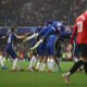 Chelsea bate Southampton e assume a liderança provisória na Premier League