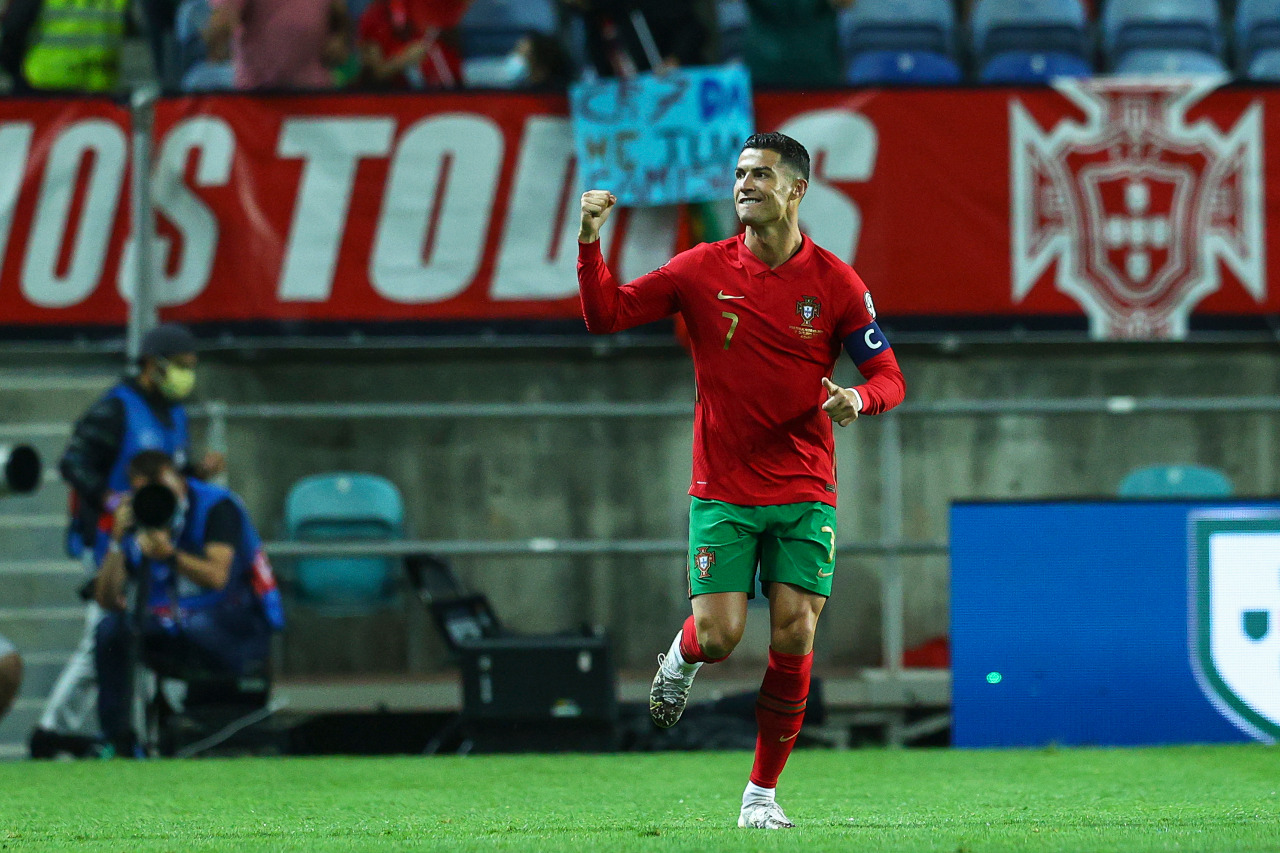 Com direito a hat-trick de Cristiano Ronaldo, Portugal goleia Luxemburgo pelas eliminatórias da Copa