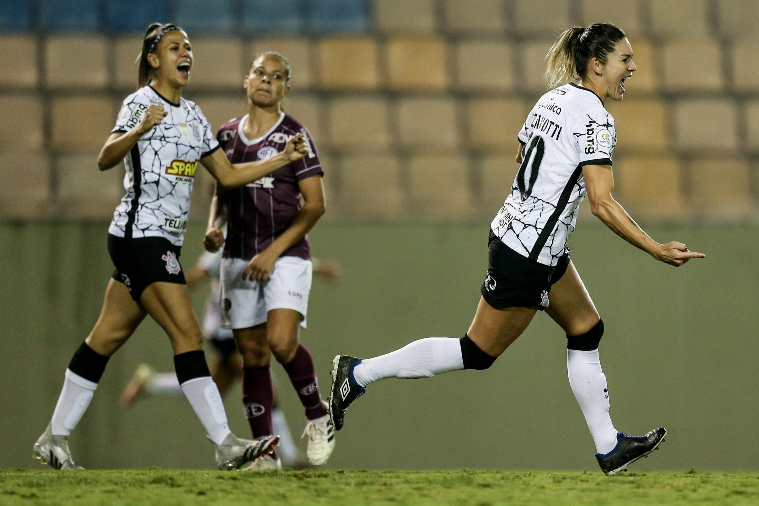 Corinthians e Ferroviária pelo Brasileirão Feminino 2021