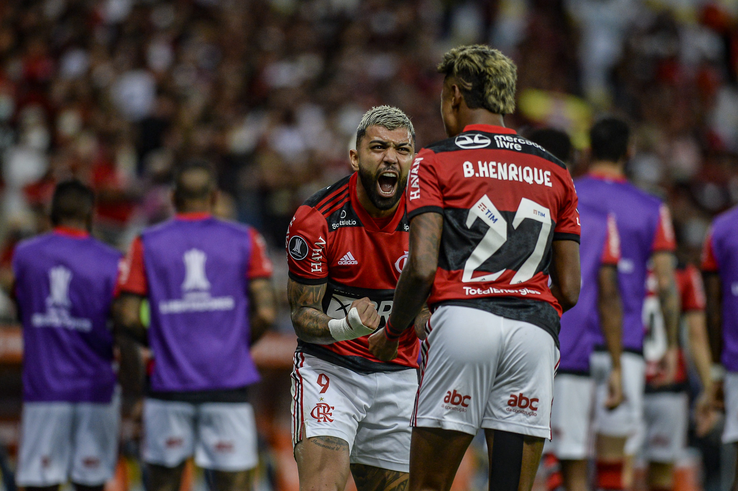 Depois de seis jogos sem atuar juntos, Bruno Henrique e Gabigol devem voltar ao time titular do Flamengo