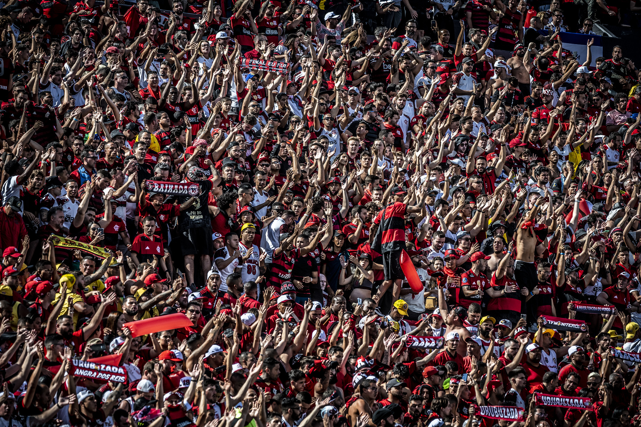 Cercado de expectativa, Flamengo inicia contra o Bangu, no Maracanã, a  perseguição aos títulos - Flamengo - Extra Online