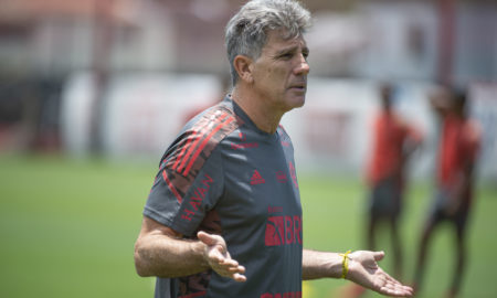 Com nove desfalques, Flamengo divulga lista de relacionados para encarar a Chapecoense