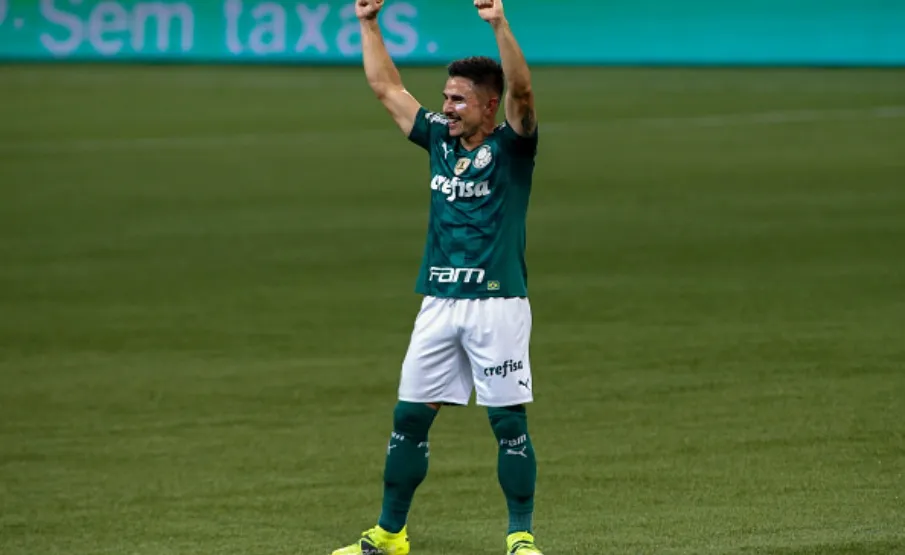 Santos mira a contratação de Willian Bigode, do Palmeiras