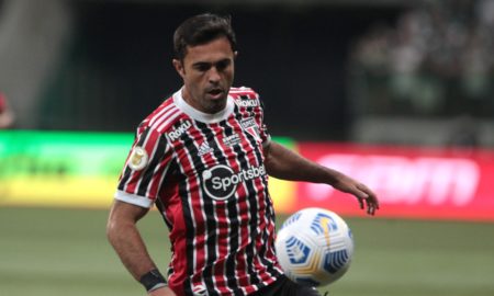 São Paulo tem dívida com o atacante Eder e tenta rescisão de contrato de forma amigável