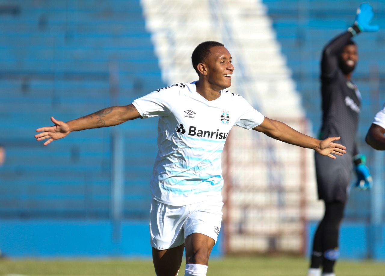 Wesley Moreira é apresentado pelo Coritiba - Esportes