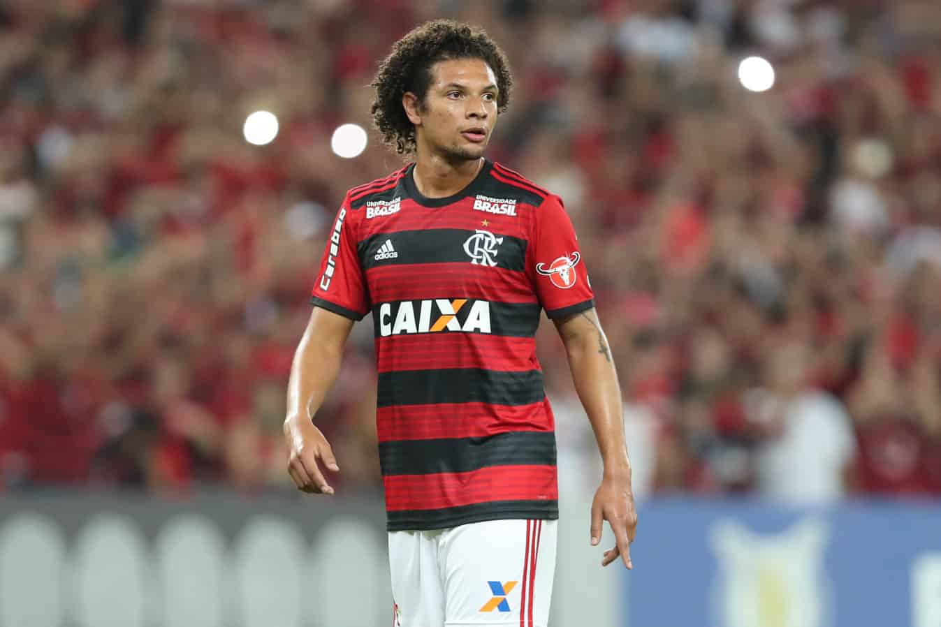 Flamengo rejeita proposta de clube da Arábia Saudita por Willian Arão