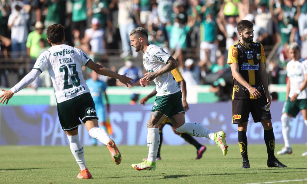 Marlon desabafa após empate do Cruzeiro contra o América-MG: 'Desempenho  está sendo patético