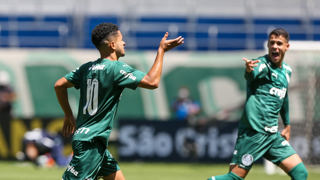 Promessa do Sub-17 do Flamengo, Wesley Santos projeta jogo contra