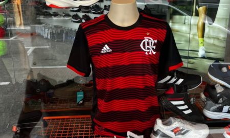 Novo uniforme 1 do Flamengo vaza nas redes sociais; veja foto