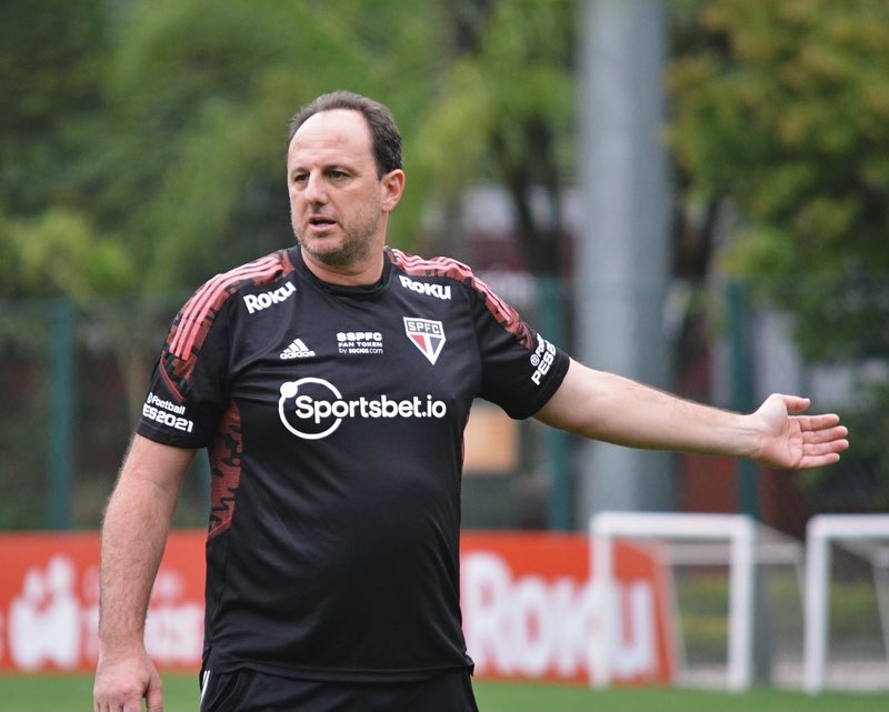 São Paulo inicia reapresentação ainda com posição carente desejada por Rogério Ceni