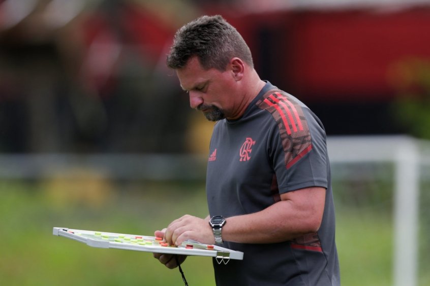 Técnico do sub-20 do Flamengo, Fabio Matias fala sobre a Copinha: 'Time muito jovem, mas bem preparado'