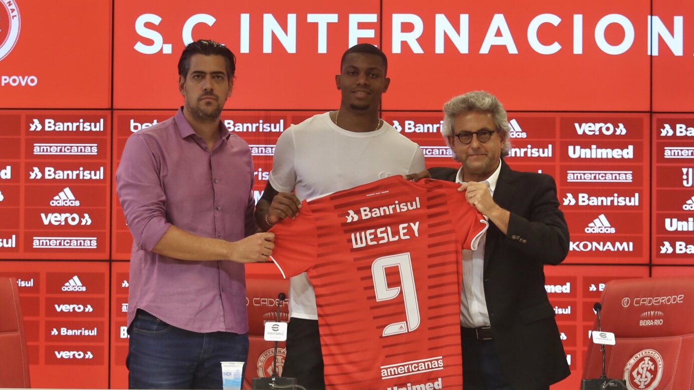 Inter anuncia contratação de Wesley Moraes por empréstimo