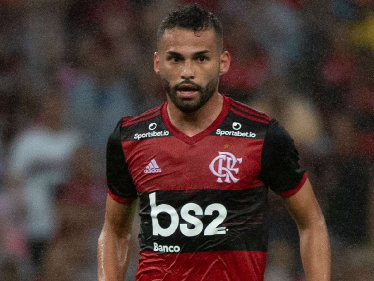Thiago Maia exalta chegada de Paulo Sousa e fala sobre permanência no Flamengo: 'Assinatura muito próxima'