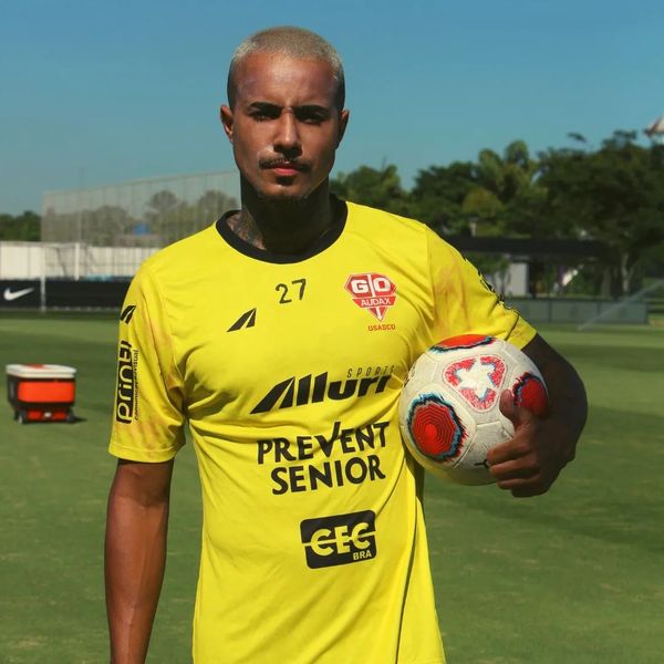 MC LIVINHO DEIXA A MÚSICA DE LADO, VIRA JOGADOR DE FUTEBOL E É CONTRATADO  PELO AUDAX