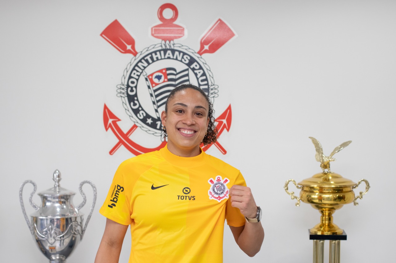 Lelê tem atuação de gala, garante título do Corinthians e faz