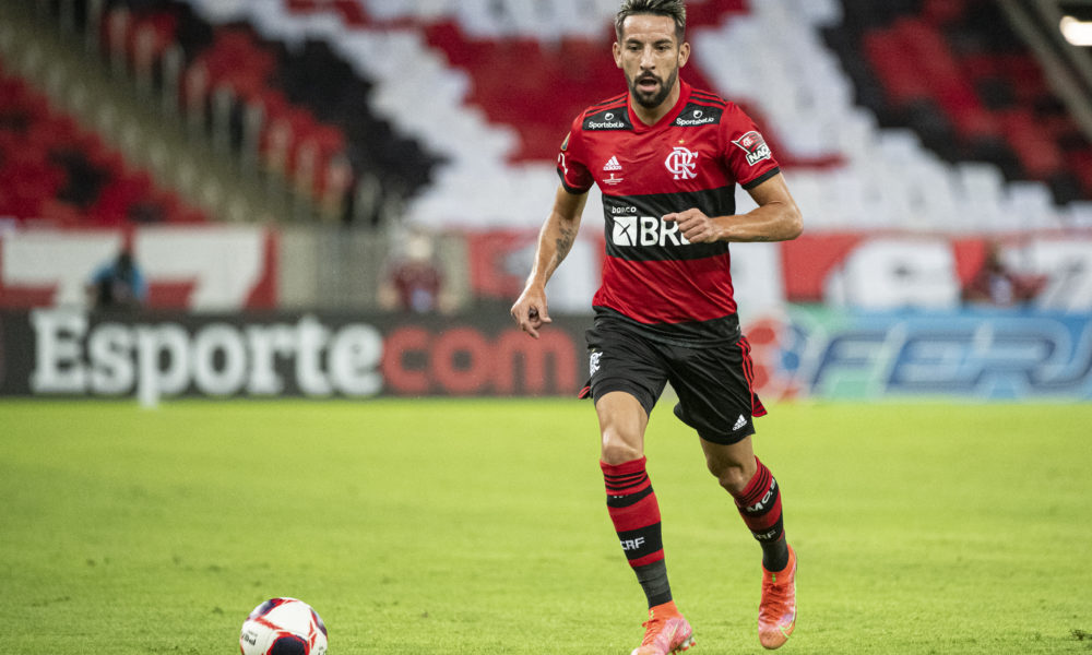 CONMEBOL Libertadores - 🔴⚫ O novo lateral-direito do Clube de Regatas do  Flamengo! ✍️👍 O atual campeão da #Libertadores anunciou a chegada do  chileno Mauricio Isla, de 3️⃣2️⃣ anos, que defendia o