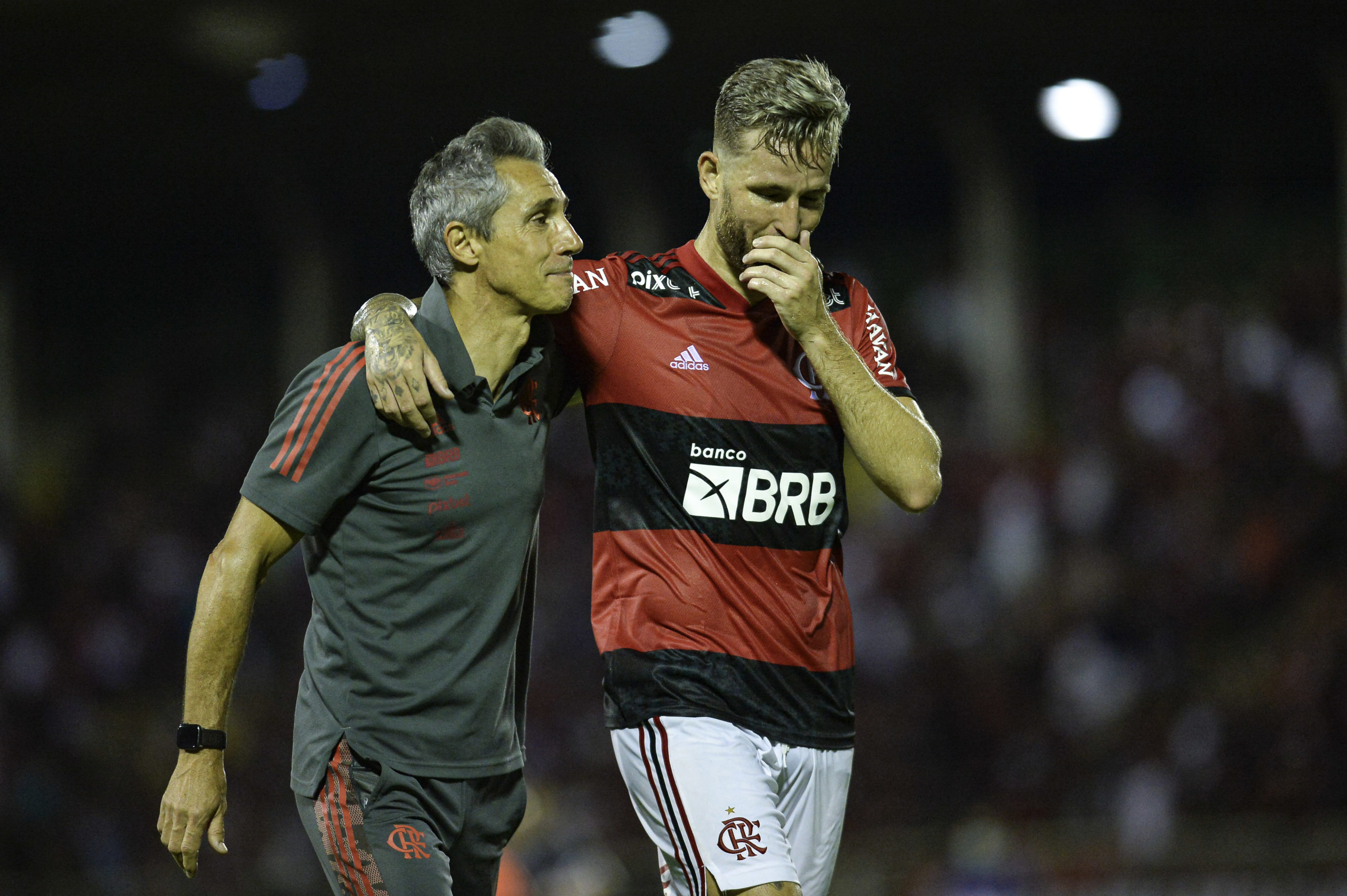 Gabigol e Pedro brilham em goleada do Flamengo sobre o Nova Iguaçu