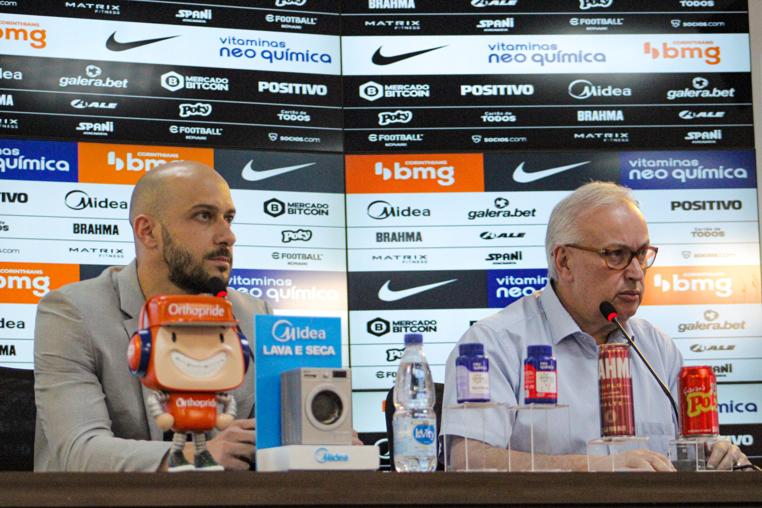 Corinthians cogita triplicar gastos com novo técnico