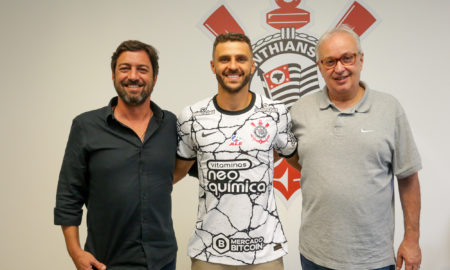 Júnior Moraes fecha contratto com Cori