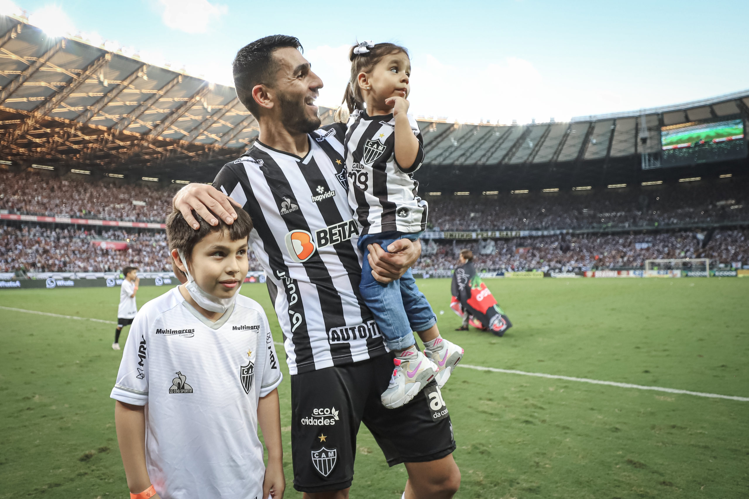 Atlético-MG anuncia volta de Júnior Alonso após acordo com time