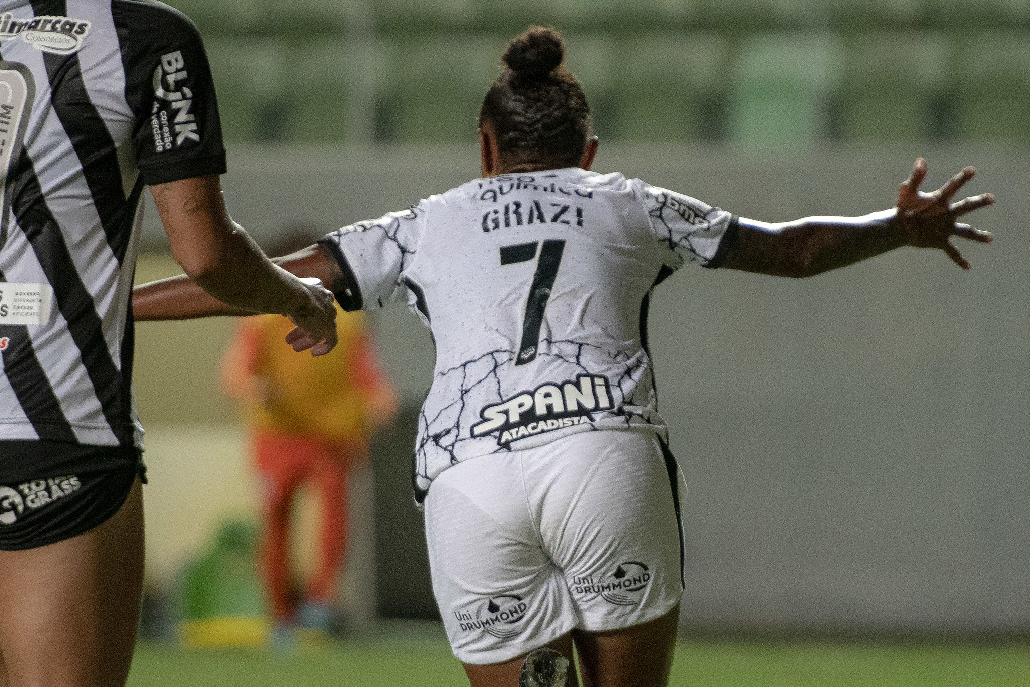 Corinthians garante empate nos minutos finais fora de casa contra Atlético-MG.