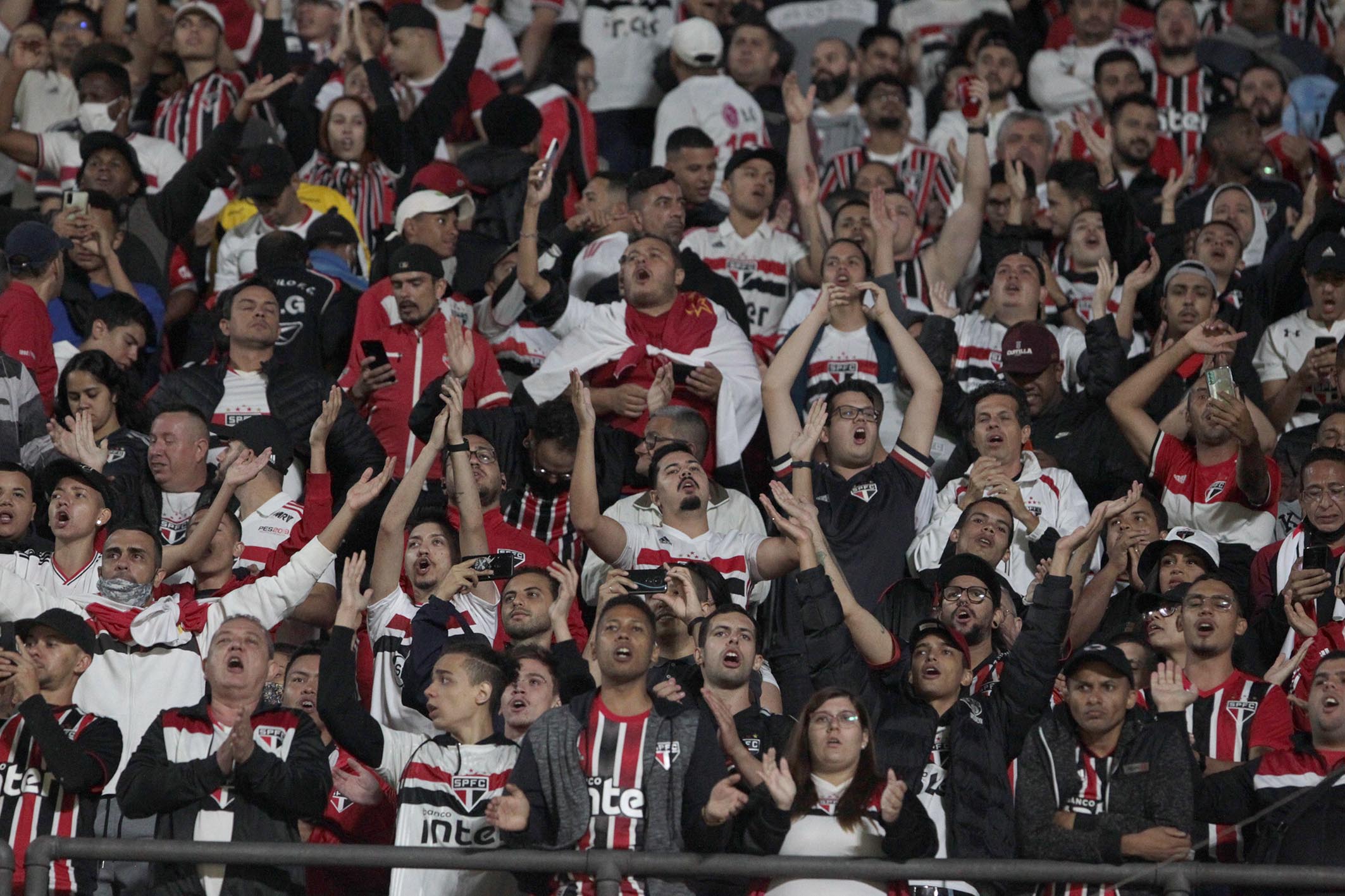 São Paulo inicia venda de ingressos para o Majestoso nesta sexta; veja como comprar