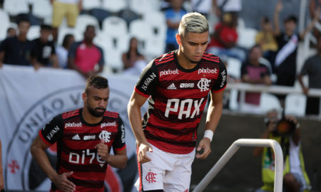 Paulo Sousa pede apoio a Andreas Pereira após nova falha com a camisa do Flamengo: ‘Temos que estar muito unidos’