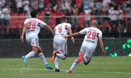 São Paulo segue com tabu em cima do rival Corinthians e consegue sequência positiva