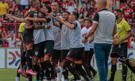 Atlético-GO vence clássico contra o Vila Nova e leva vantagem para o jogo da volta