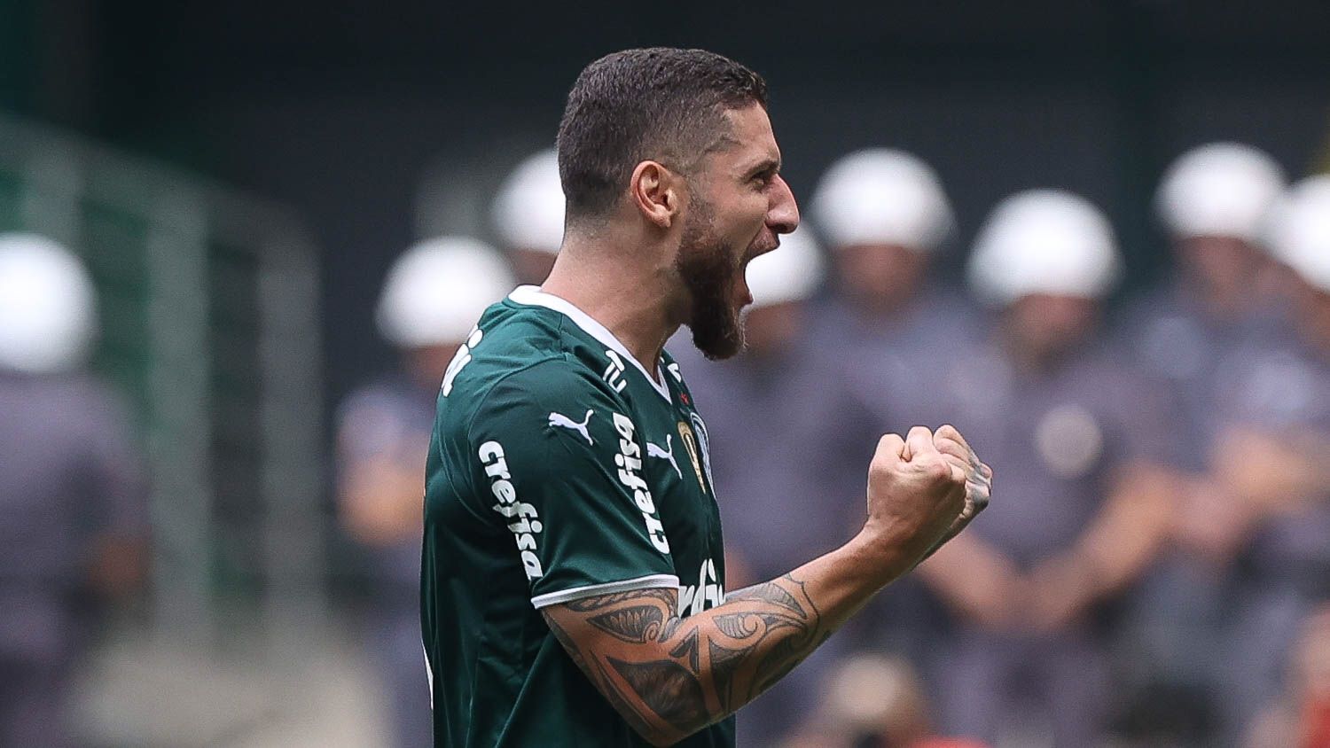 Zé Rafael comemora o segundo gol do Palmeiras na final do Paulista