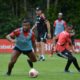 São Paulo finaliza preparação para encarar o Athletico com novidade no treino; veja provável time