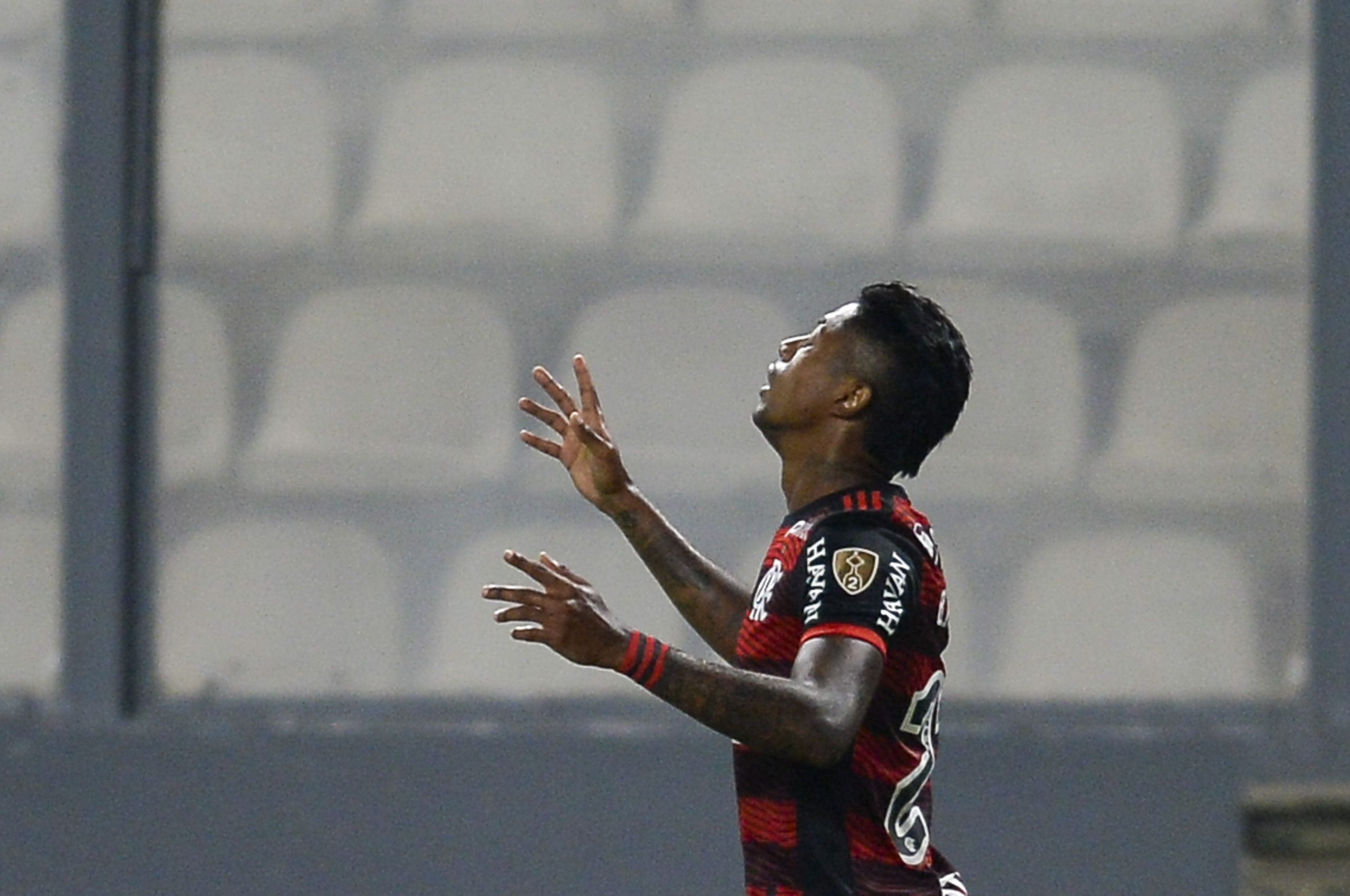 Bruno Henrique empata com Zico na vice-artilharia do Flamengo na Libertadores