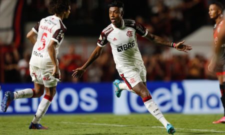 Bruno Henrique nega existência de 'panelas' no Flamengo e prega foco no clube: 'Maior que qualquer um'