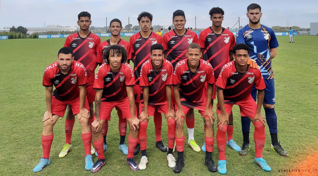 Corinthians bate Atlético-PR e é campeão do Brasileiro Sub-20 