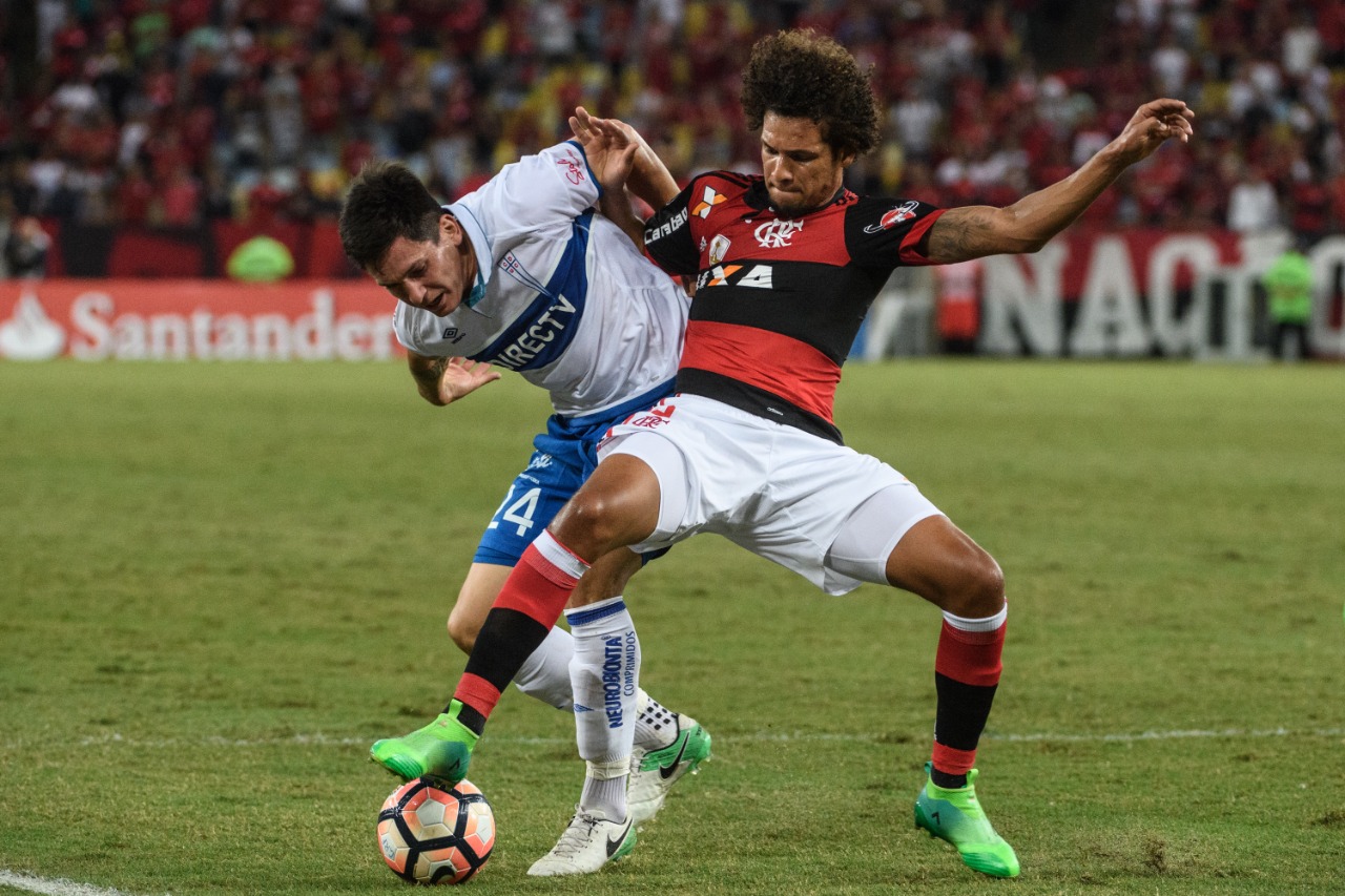 Flamengo visita a Universidad Católica e tenta melhorar retrospecto contra o time chileno