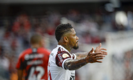 Análise: Após atuação animadora diante do Palmeiras, Flamengo volta a jogar mal e perde a primeira no Brasileiro