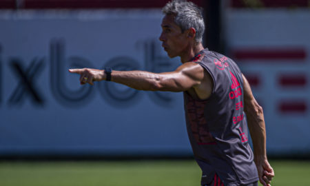 Flamengo divulga lista de relacionados para encarar o Talleres
