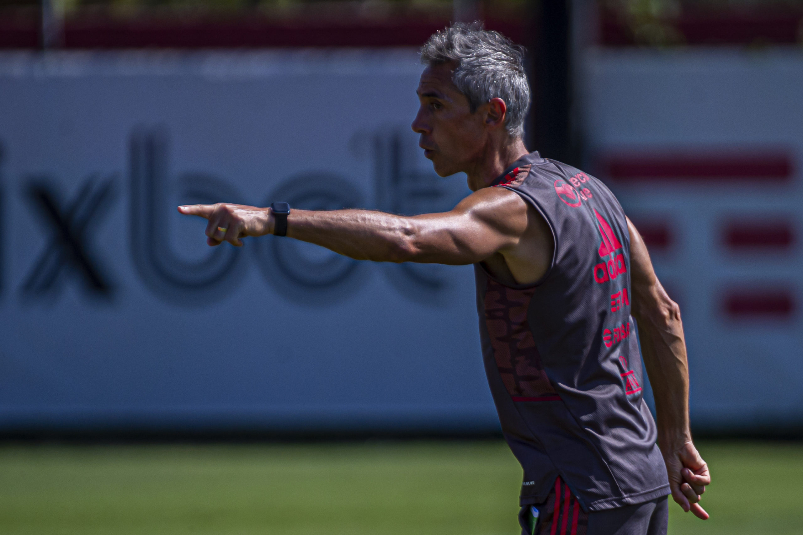 Flamengo divulga lista de relacionados para encarar o Talleres