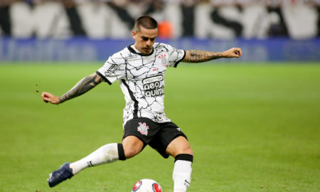 Corinthians não deve contar com Fagner em sua estreia na Libertadores. Foto: Rodrigo Coca/Agência Corinthians.